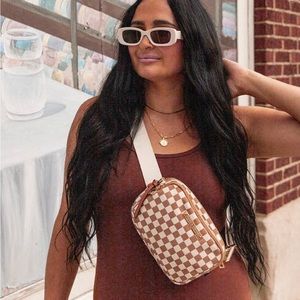 Poppy & Peonies Checkered Belt Bag